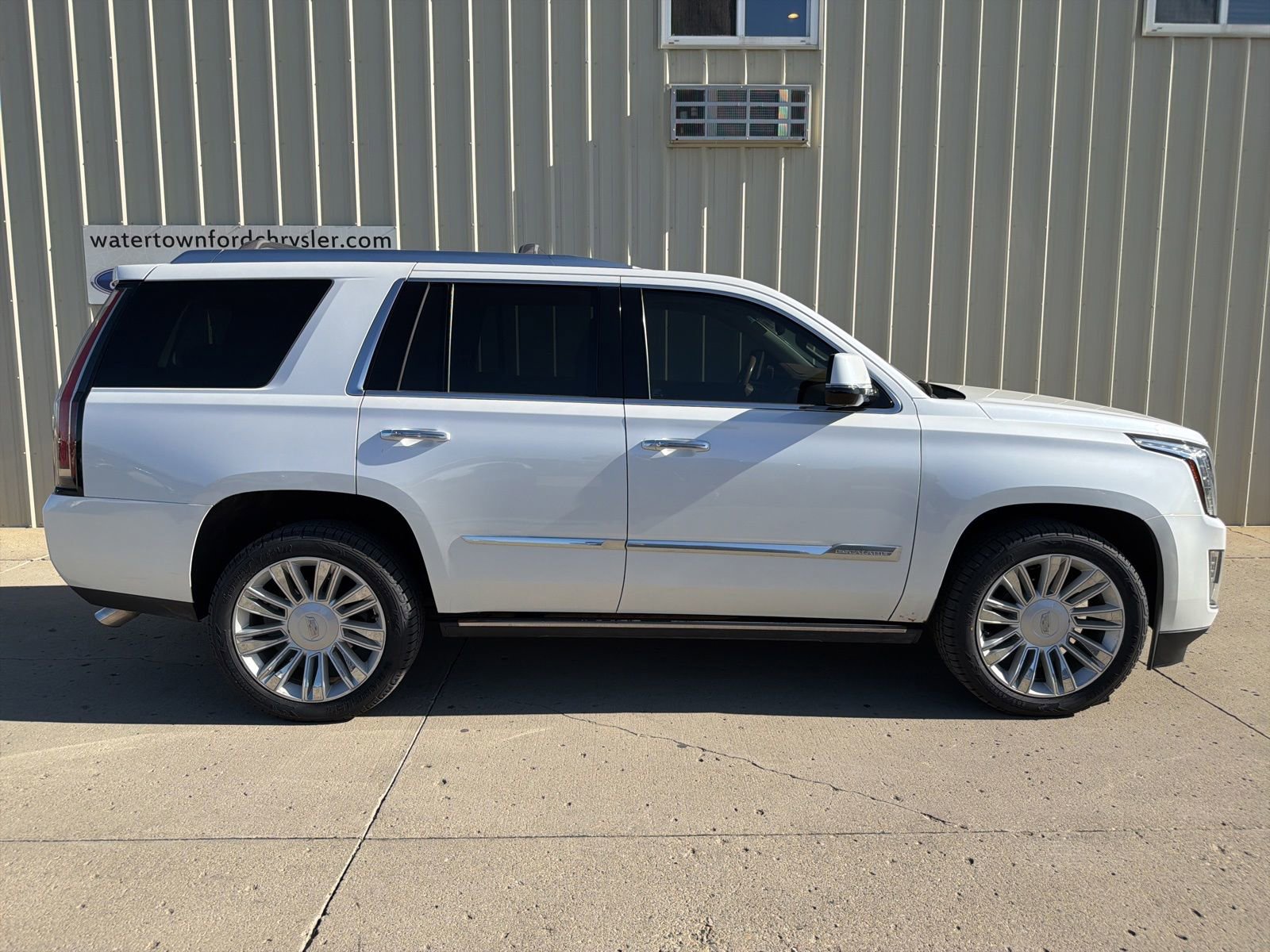 Used 2016 Cadillac Escalade Platinum AWD/4WD image 1