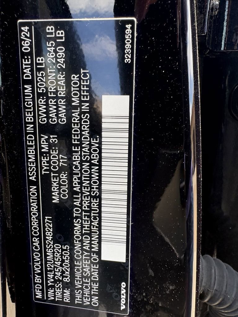 Used 2025 Volvo XC40 B5 Ultra w/ Protection Package Premier AWD/4WD image 30