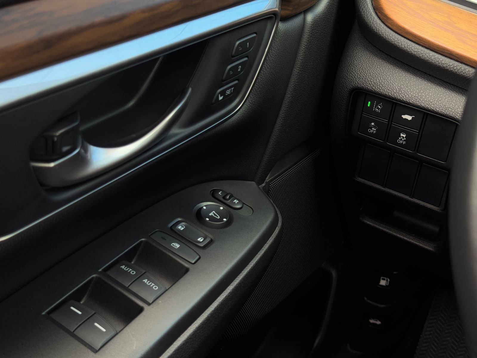 Used 2019 Honda CR-V EX-L image 14