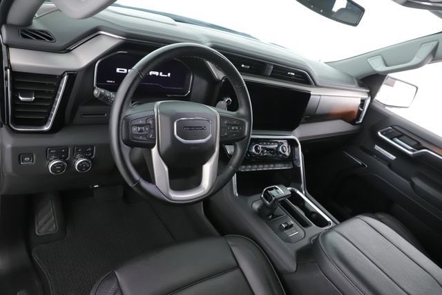 Used 2025 GMC Sierra 1500 Denali AWD/4WD image 17