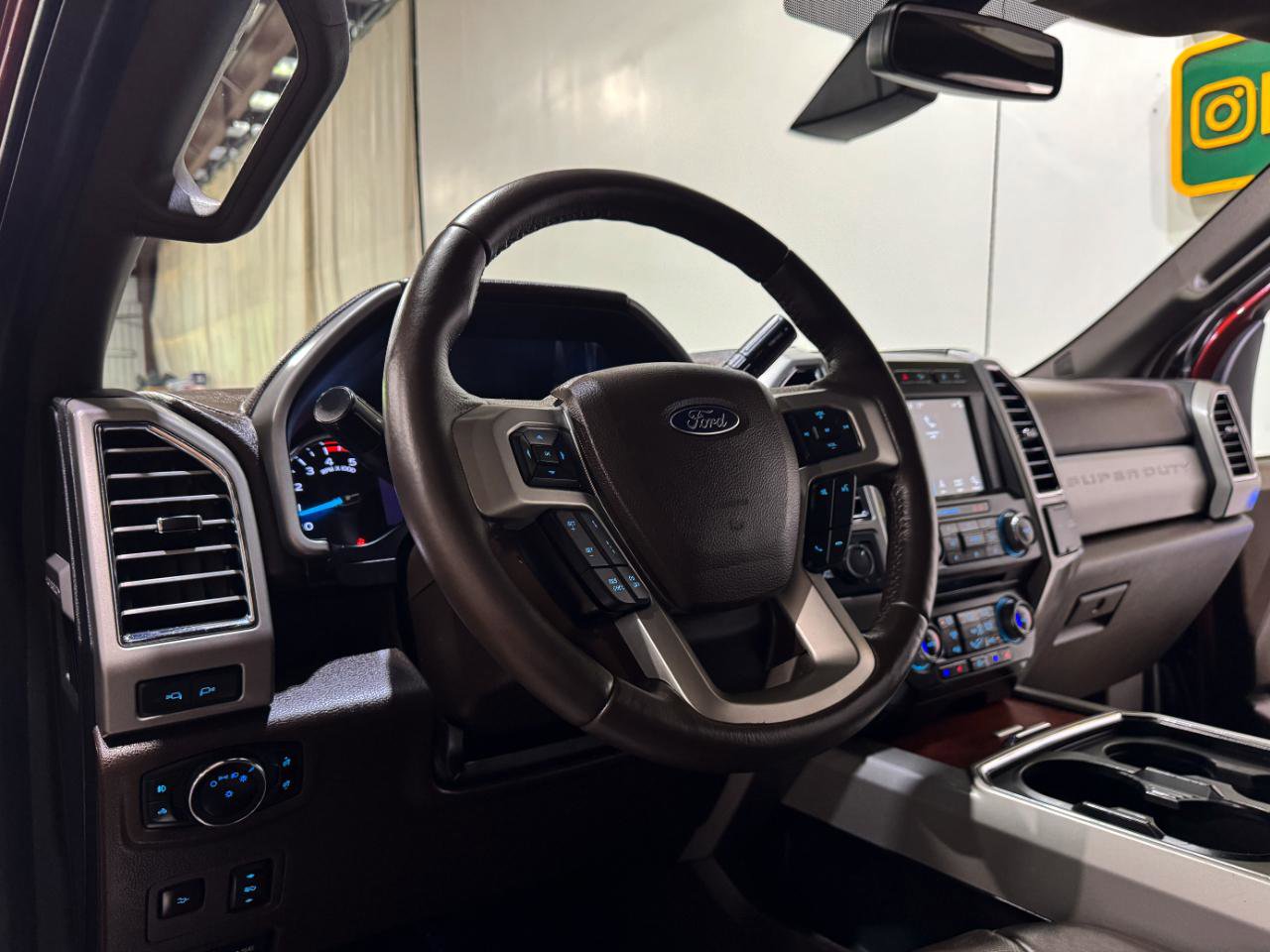 Used 2017 Ford F350 King Ranch w/ King Ranch Ultimate Package AWD/4WD image 10