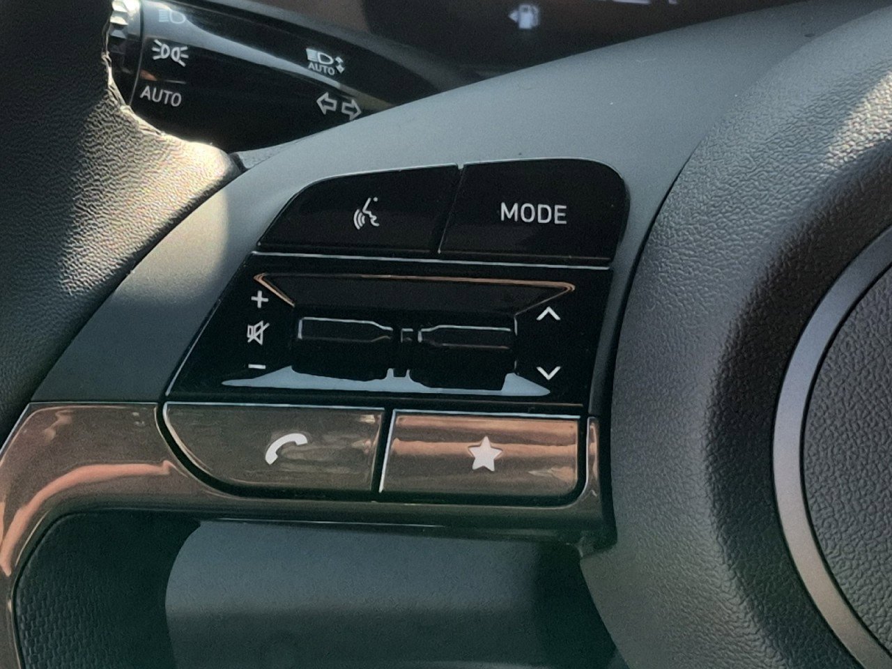 New 2026 Hyundai Elantra SEL Sport Premium image 25