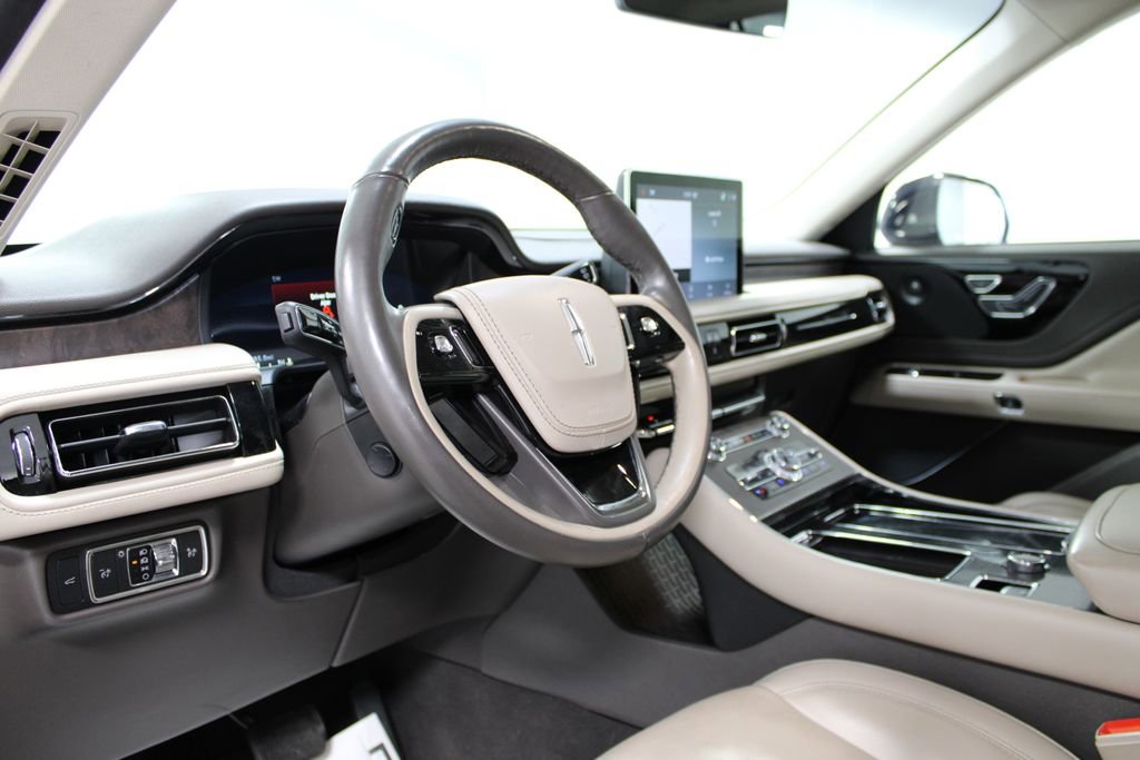 Used 2022 Lincoln Aviator Reserve w/ Elements Package Plus image 24
