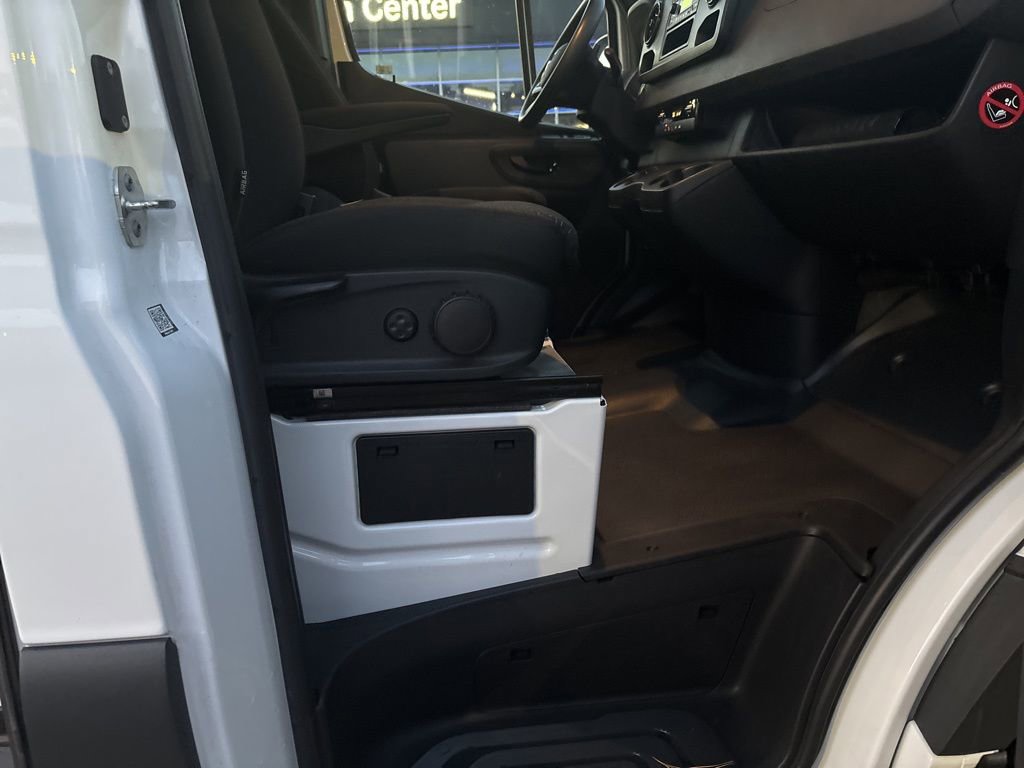 Used 2023 Mercedes-Benz Sprinter 144 Cargo image 21