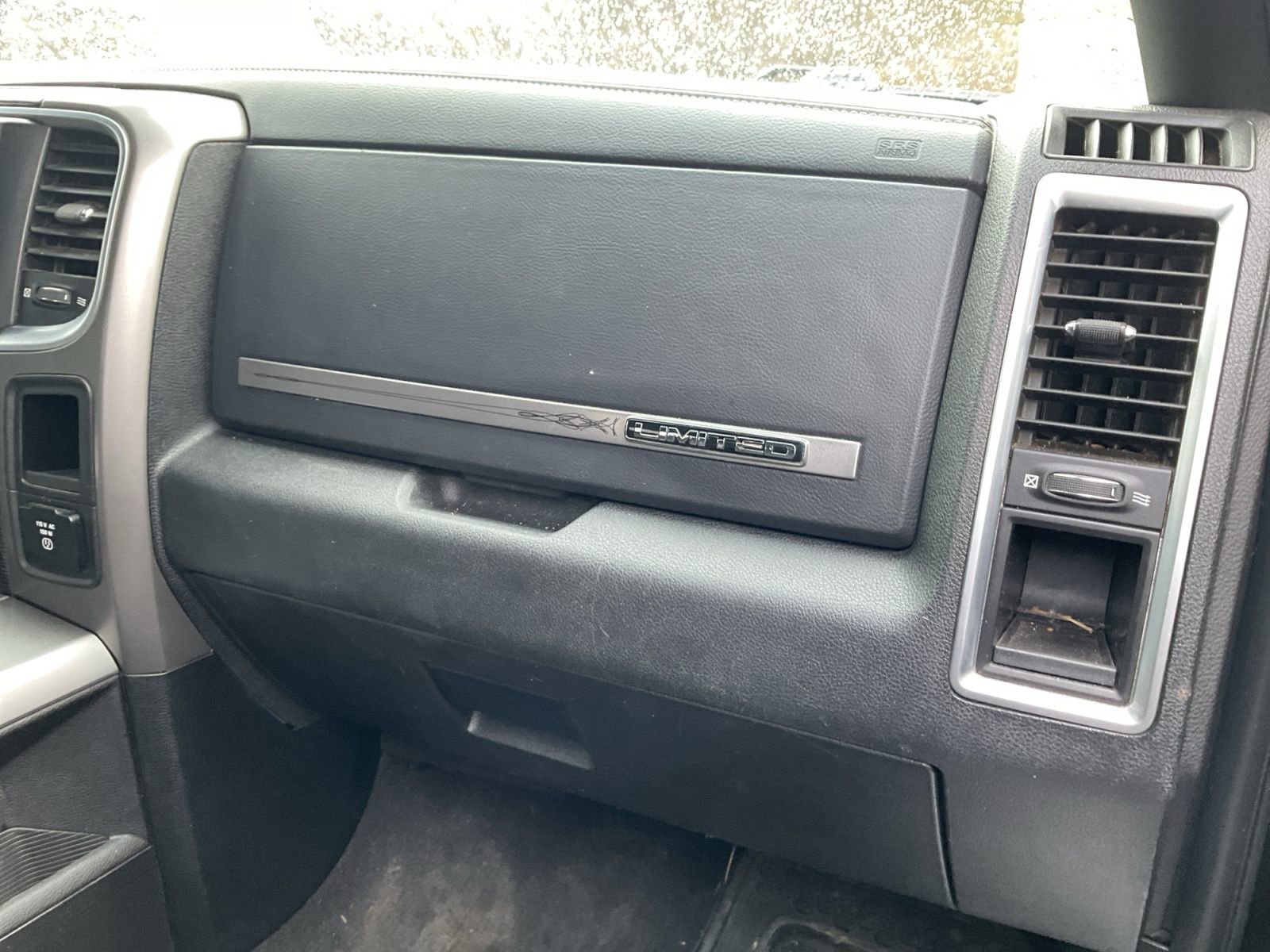 Used 2016 RAM 2500 Limited AWD/4WD image 16