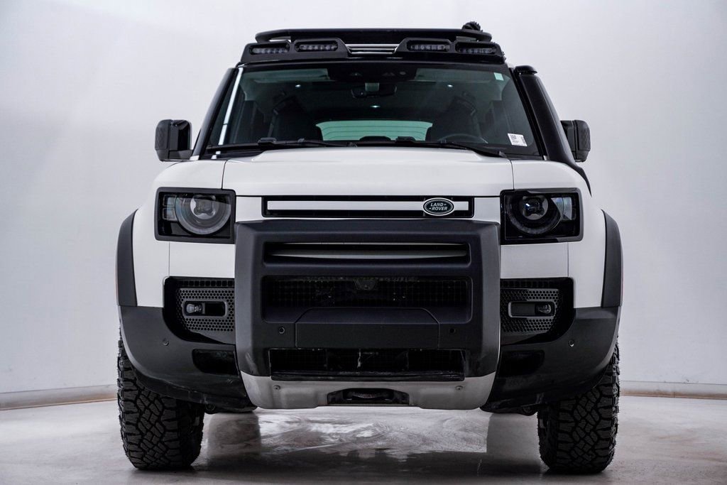 Used 2024 Land Rover Defender 110 S image 6