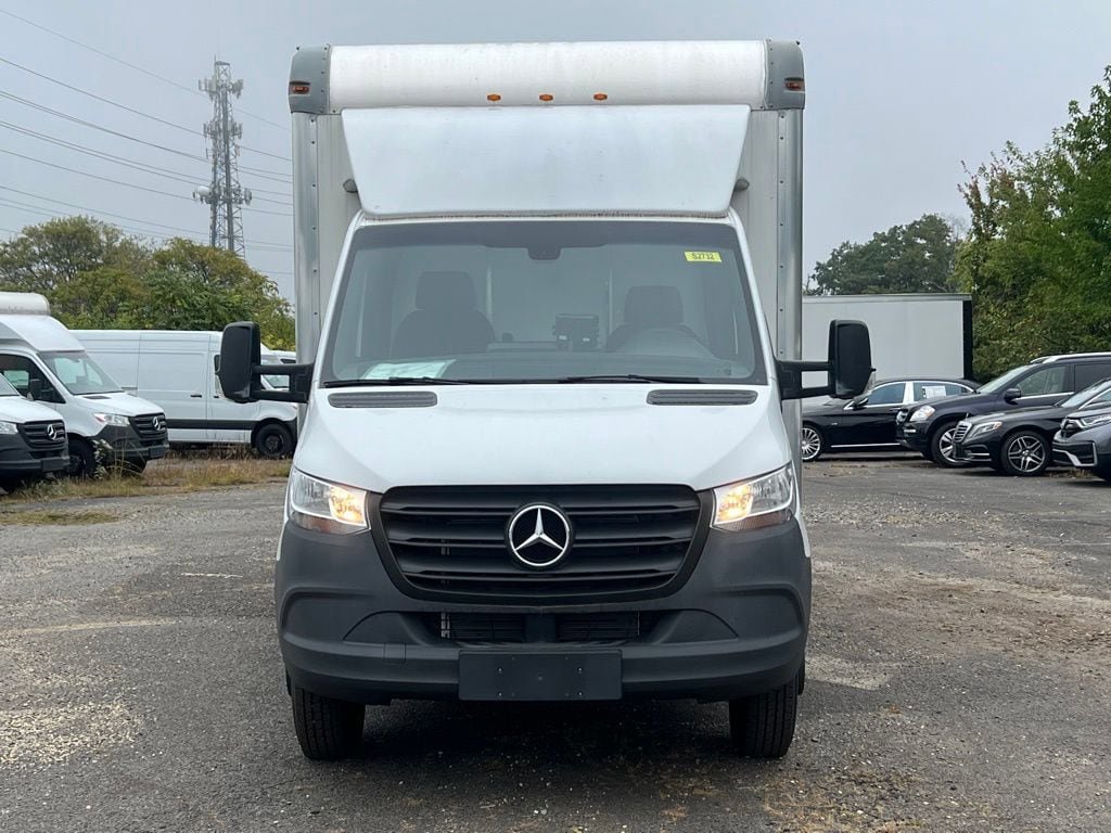 Used 2024 Mercedes-Benz Sprinter 4500 image 3