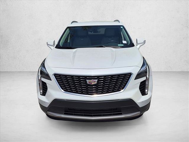 Used 2023 Cadillac XT4 Premium Luxury FWD image 2
