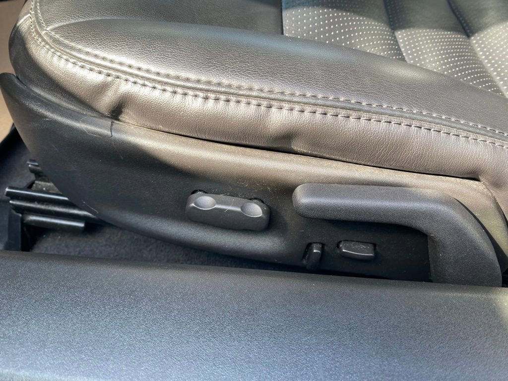 Used 2005 Chevrolet Corvette Coupe w/ Preferred Equipment Group image 12