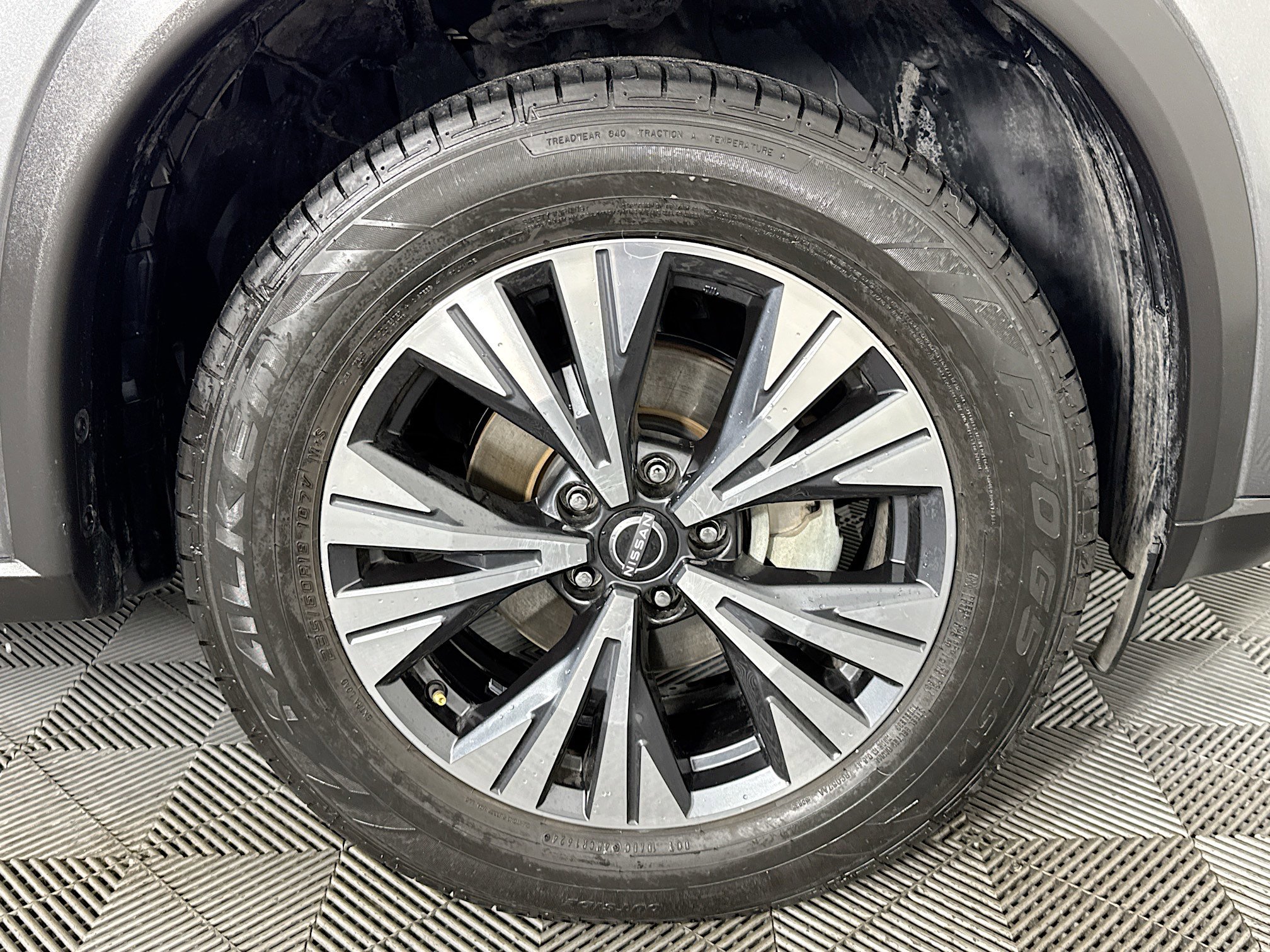 Used 2023 Nissan Rogue SV FWD image 52
