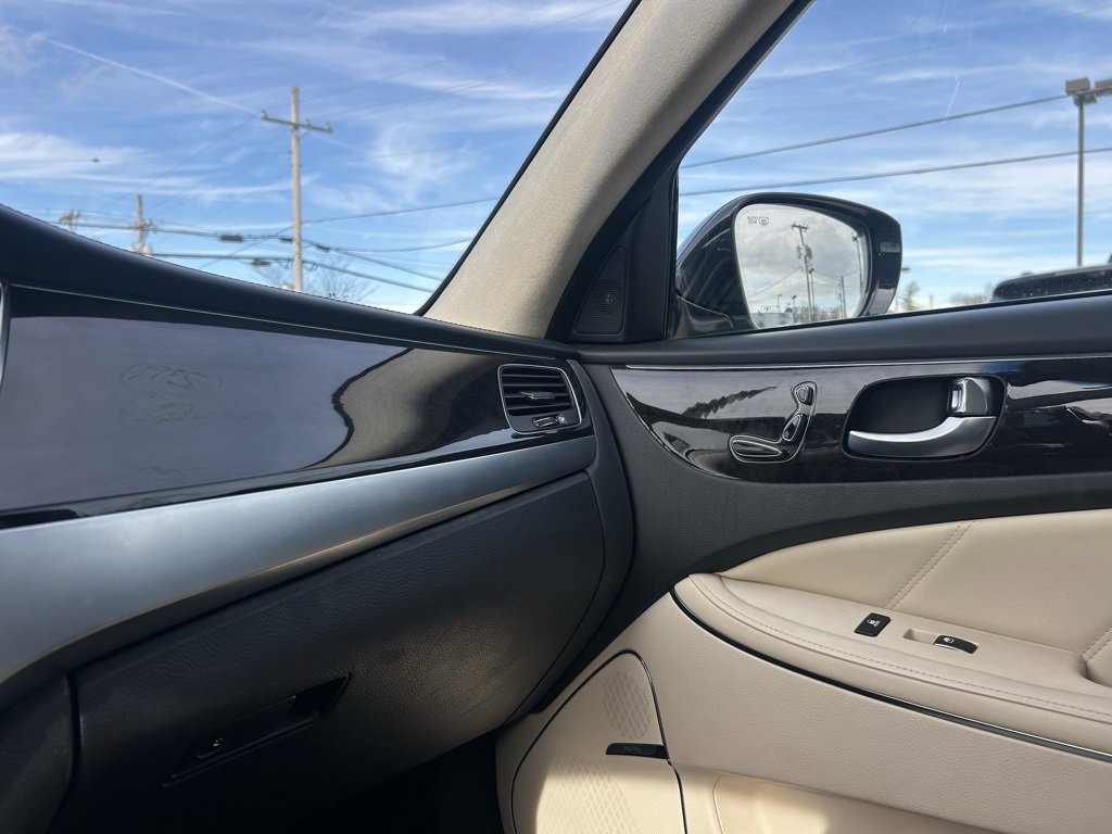 Used 2016 Hyundai Equus Ultimate image 23