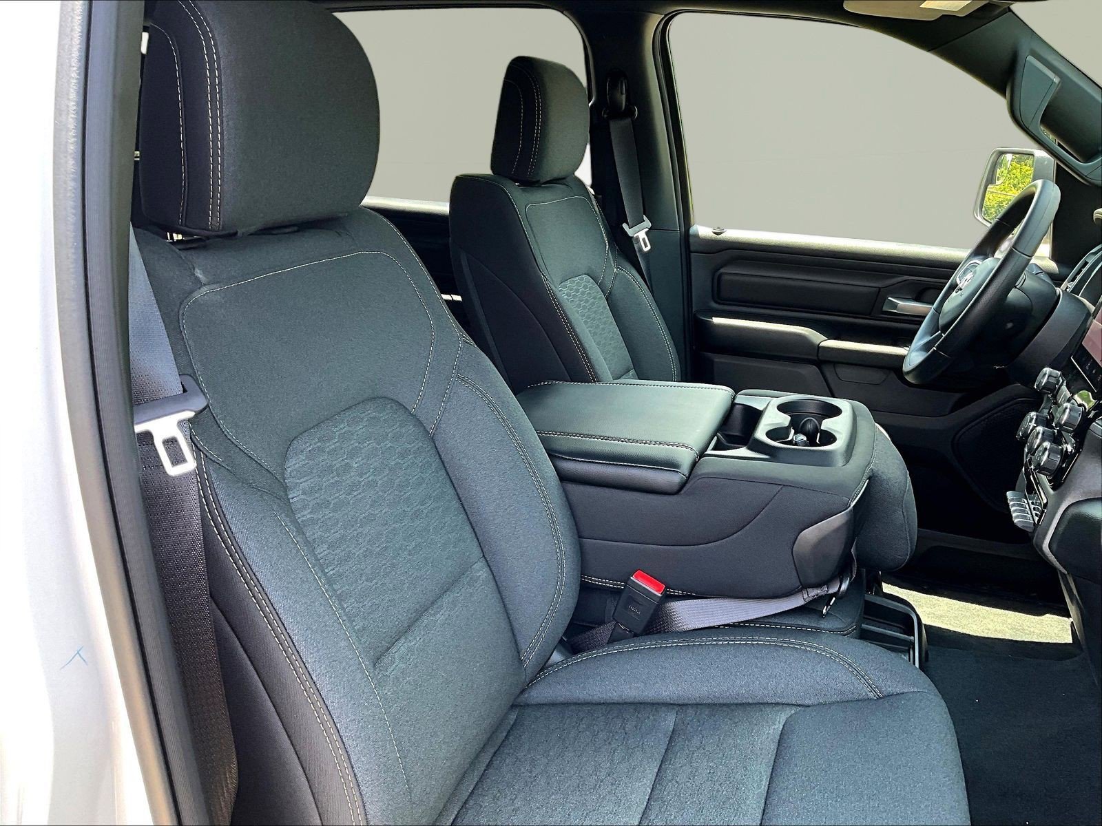 New 2026 RAM 1500 Express AWD/4WD image 18
