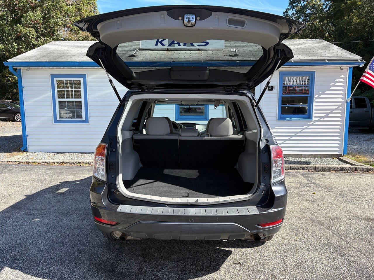 Used 2012 Subaru Forester 2.5X Premium w/ All-Weather Pkg AWD/4WD image 6