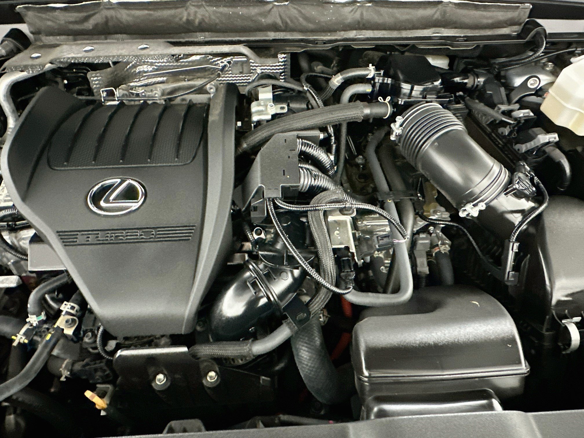 Used 2023 Lexus RX 500h F Sport w/ Accessory Package (Z1) AWD/4WD image 33