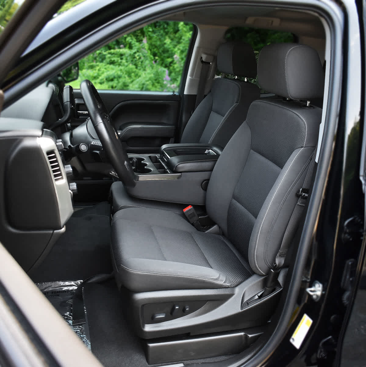 Used 2019 Chevrolet Silverado 1500 LT w/ All Star Edition AWD/4WD image 9