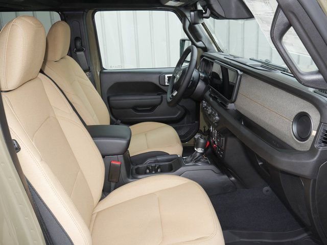 New 2026 Jeep Gladiator Willys AWD/4WD image 21
