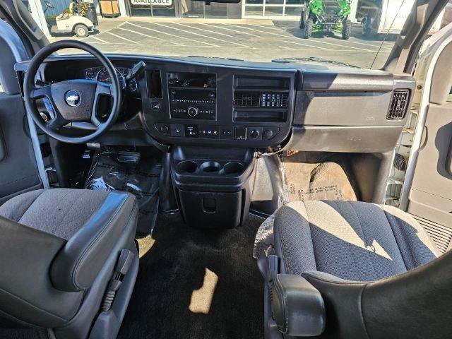 Used 2019 Chevrolet Express 3500 LT w/ LT Preferred Equipment Group RWD image 9