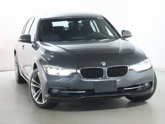 Used 2018 BMW 330i xDrive Sedan w/ Premium Package AWD/4WD image 2