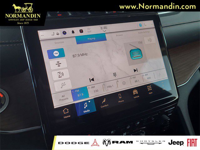 New 2024 Jeep Grand Cherokee L Summit AWD/4WD image 16