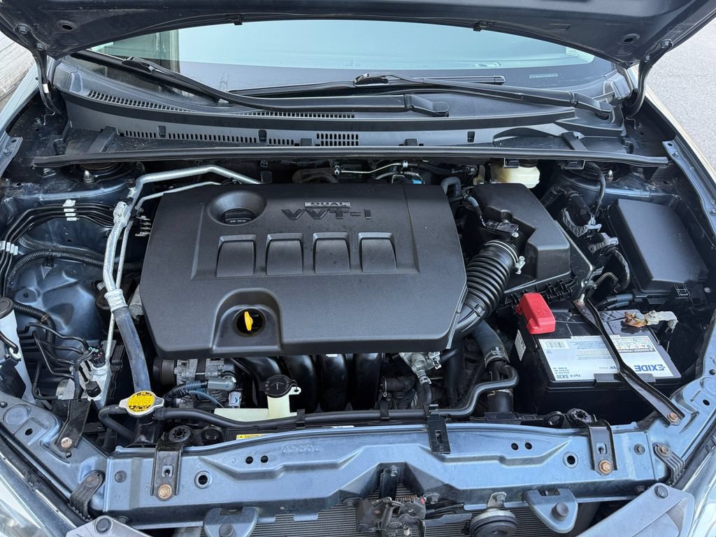 Used 2016 Toyota Corolla LE FWD image 27
