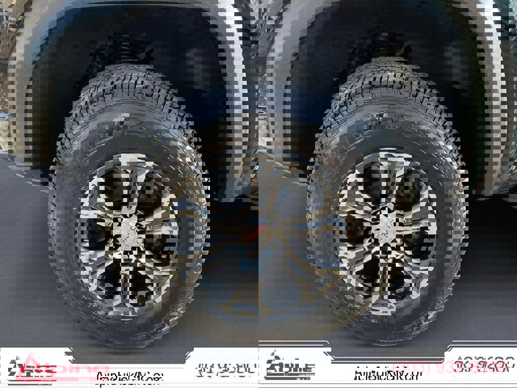 Used 2023 GMC Canyon AT4 image 14