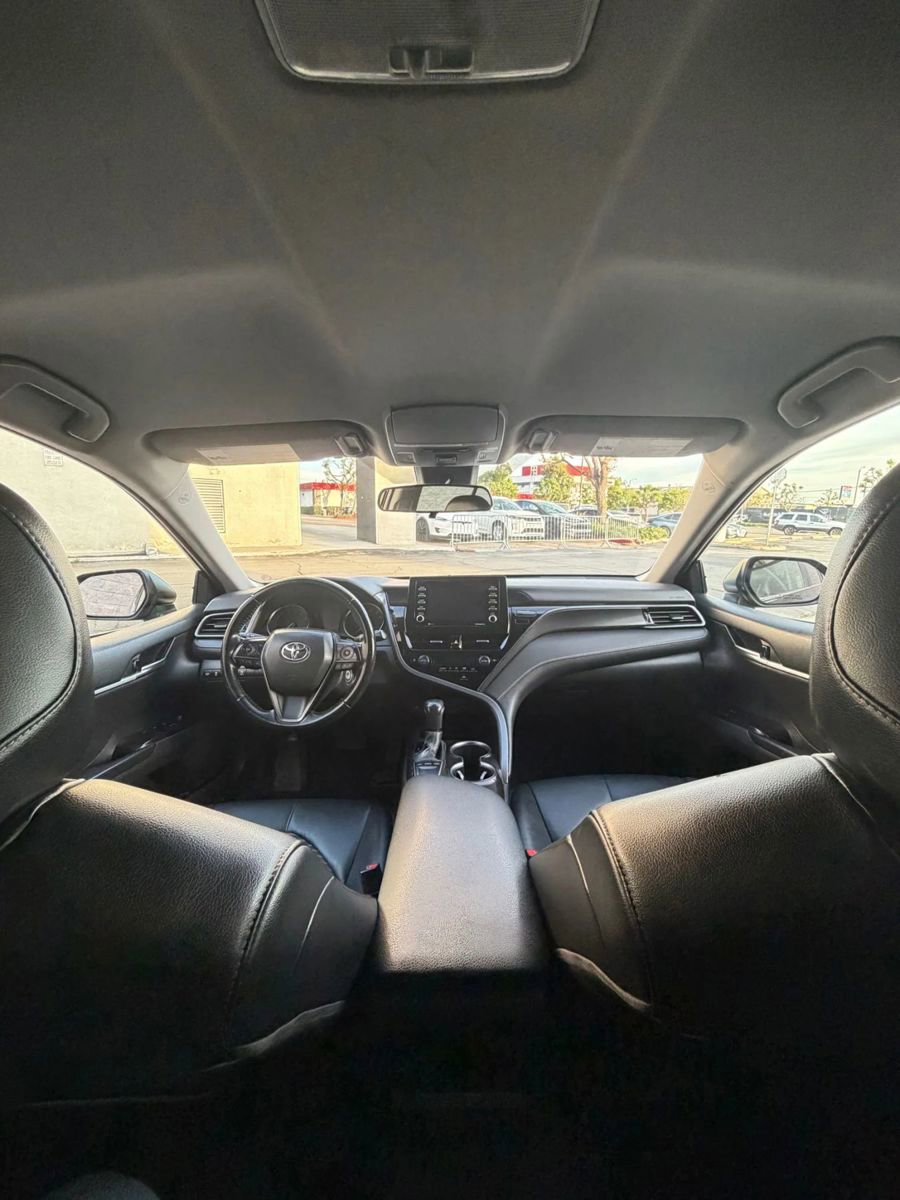 Used 2023 Toyota Camry SE w/ Protection Package (Q2) (TMS) image 2
