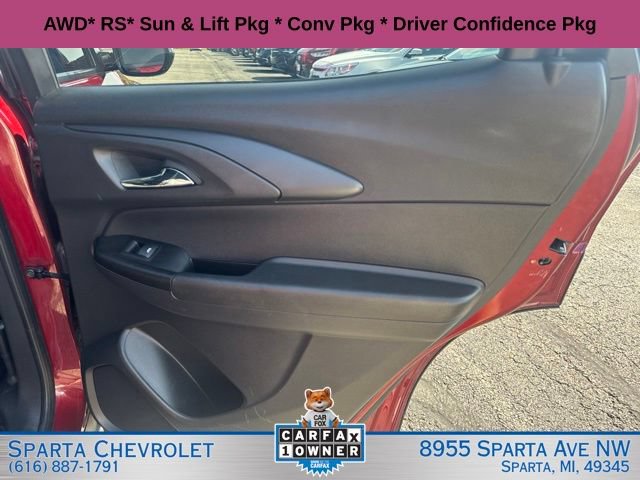Used 2022 Chevrolet TrailBlazer RS w/ Sun and Liftgate Package AWD/4WD image 28