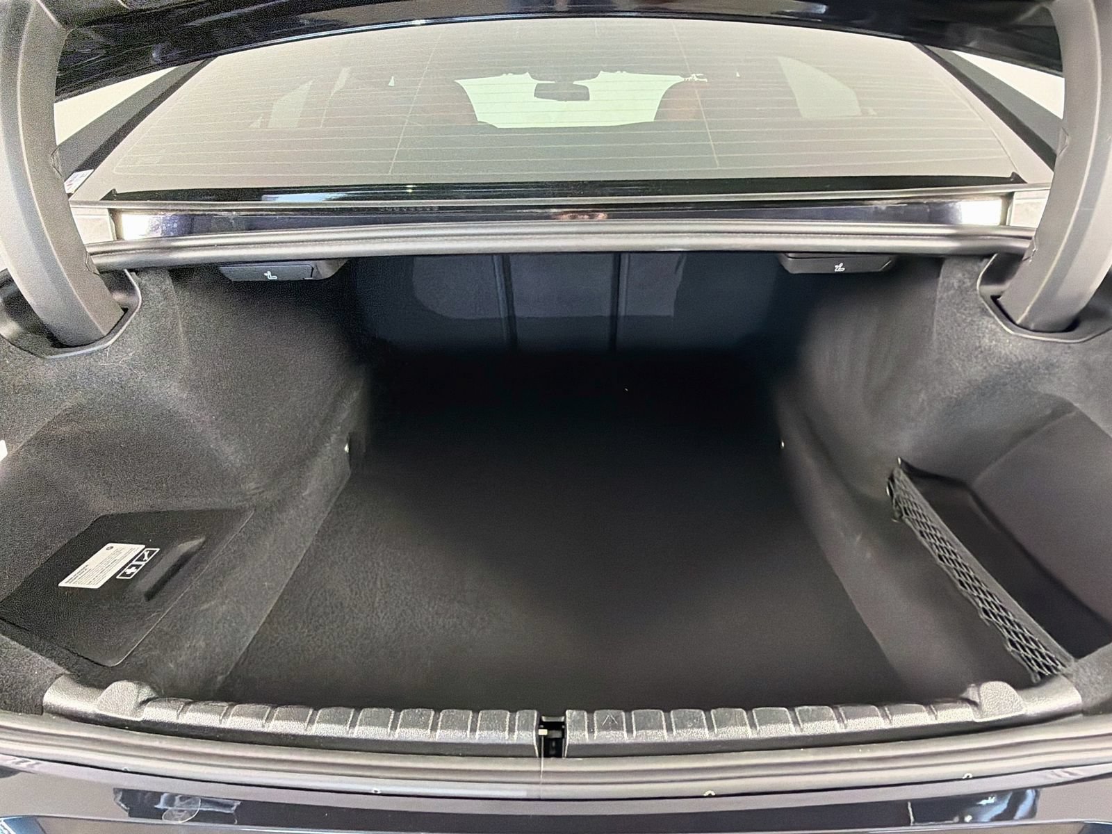 Used 2022 BMW ALPINA B8 xDrive Gran Coupe AWD/4WD image 27