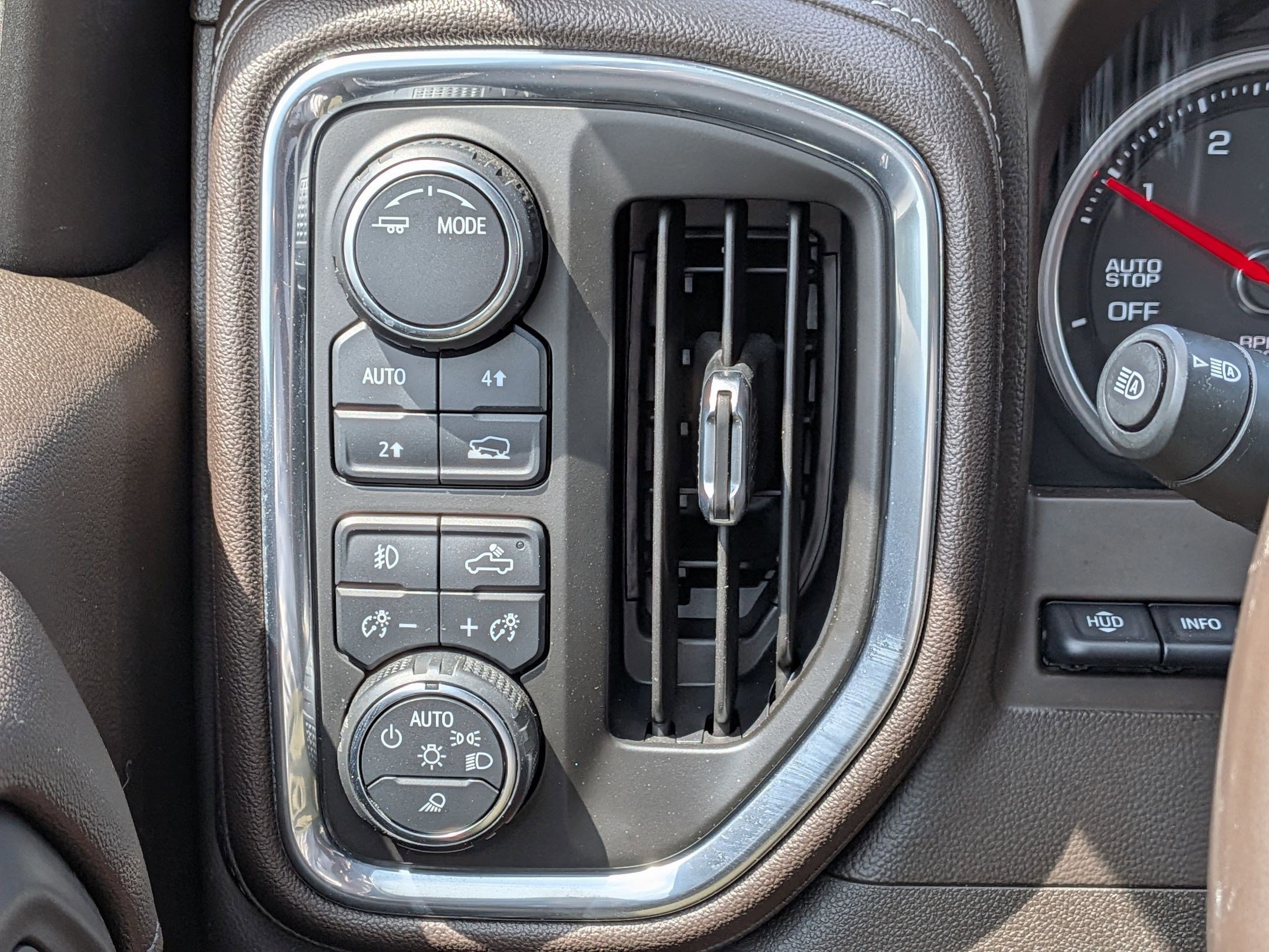 Used 2021 Chevrolet Silverado 1500 LTZ w/ Technology Package image 18