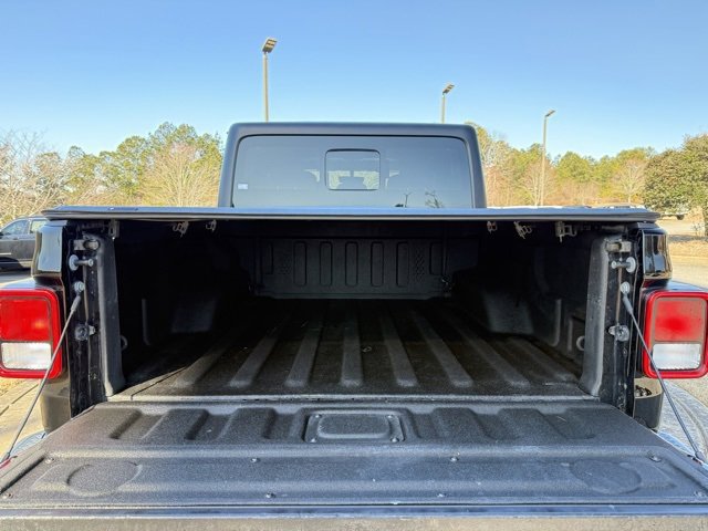 Used 2023 Jeep Gladiator Willys image 29