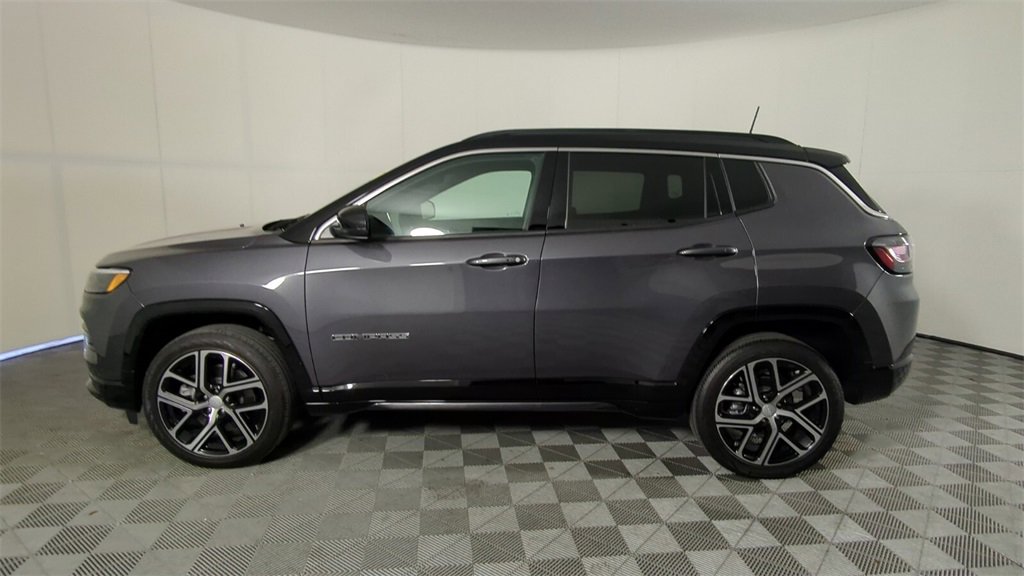 Certified 2024 Jeep Compass Limited w/ Elite Group image 8
