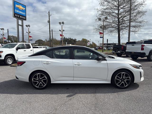 Used 2025 Nissan Sentra SR w/ SR Premium Package FWD image 8