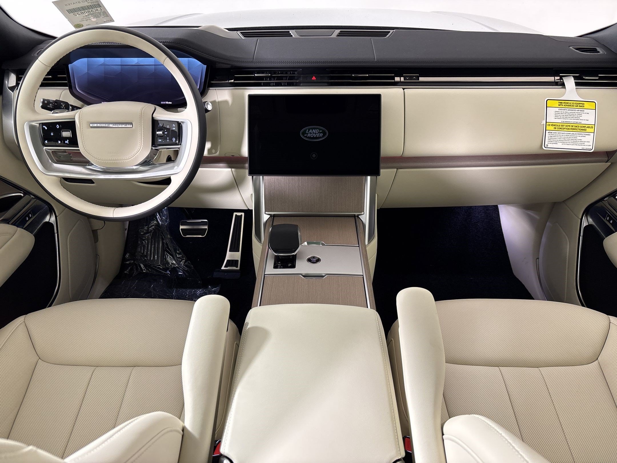 New 2026 Land Rover Range Rover Long Wheelbase SE AWD/4WD image 16