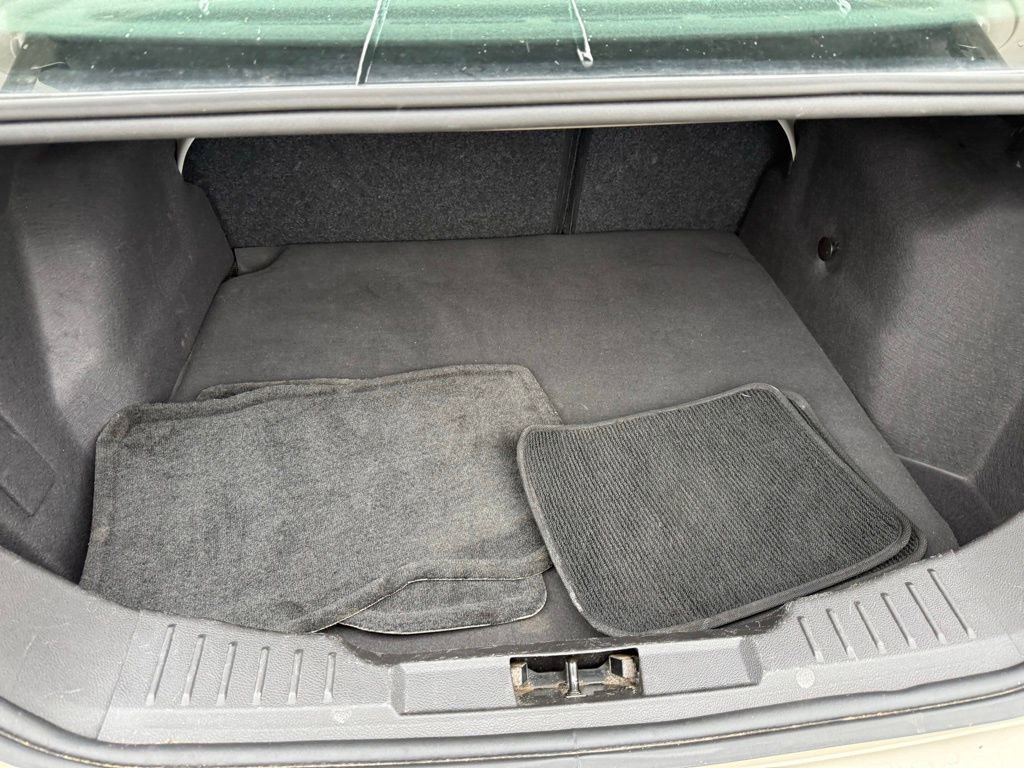 Certified 2018 Ford Focus SE image 18