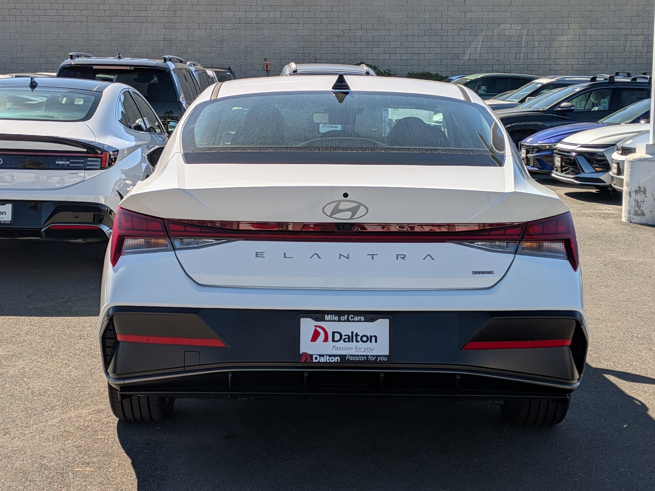 New 2026 Hyundai Elantra Limited FWD image 3