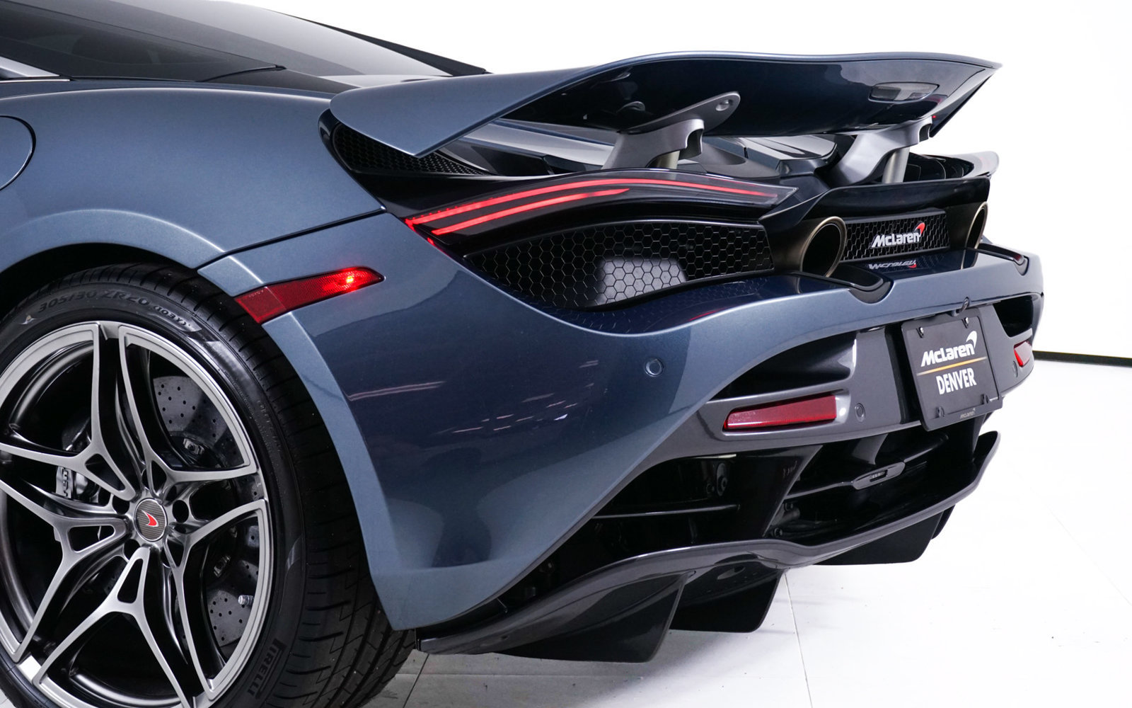 Used 2018 McLaren 720S Luxury RWD image 16
