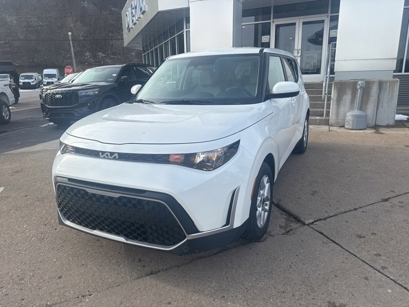 New 2025 Kia Soul LX w/ LX Technology Package image 3