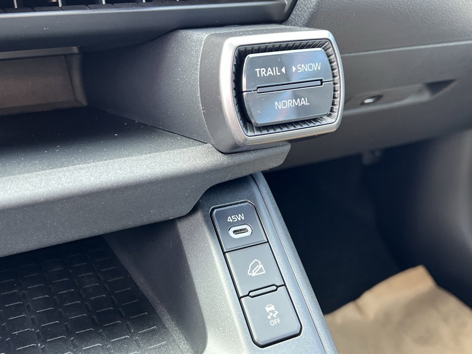 New 2026 Toyota RAV4 XSE image 27