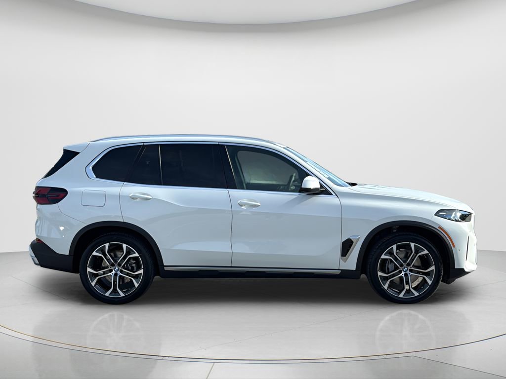 New 2026 BMW X5 xDrive40i AWD/4WD image 25