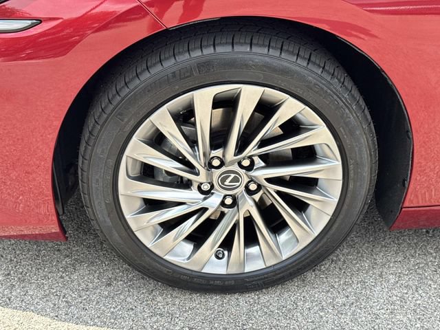 Certified 2023 Lexus ES 350 Ultra Luxury w/ Accessory Package (Z2) FWD image 9