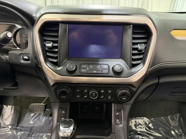 Used 2017 GMC Acadia Denali w/ Technology Package AWD/4WD image 16