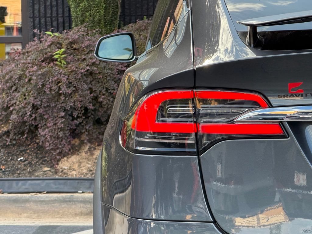 Used 2020 Tesla Model X Long Range AWD/4WD image 15