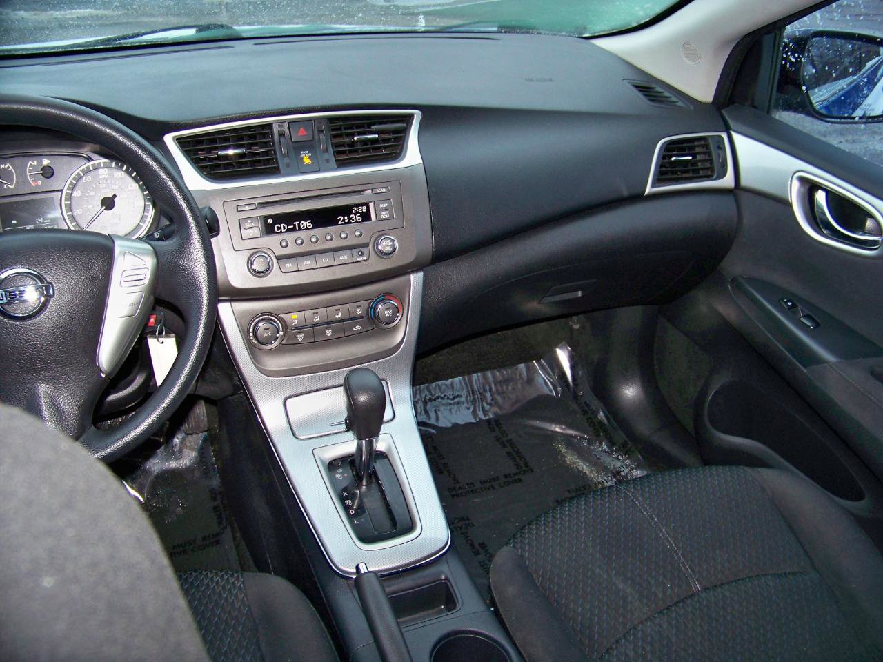 Used 2013 Nissan Sentra SR image 19