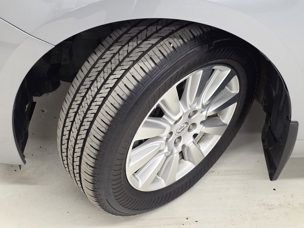 Used 2017 Toyota Sienna XLE Premium image 45