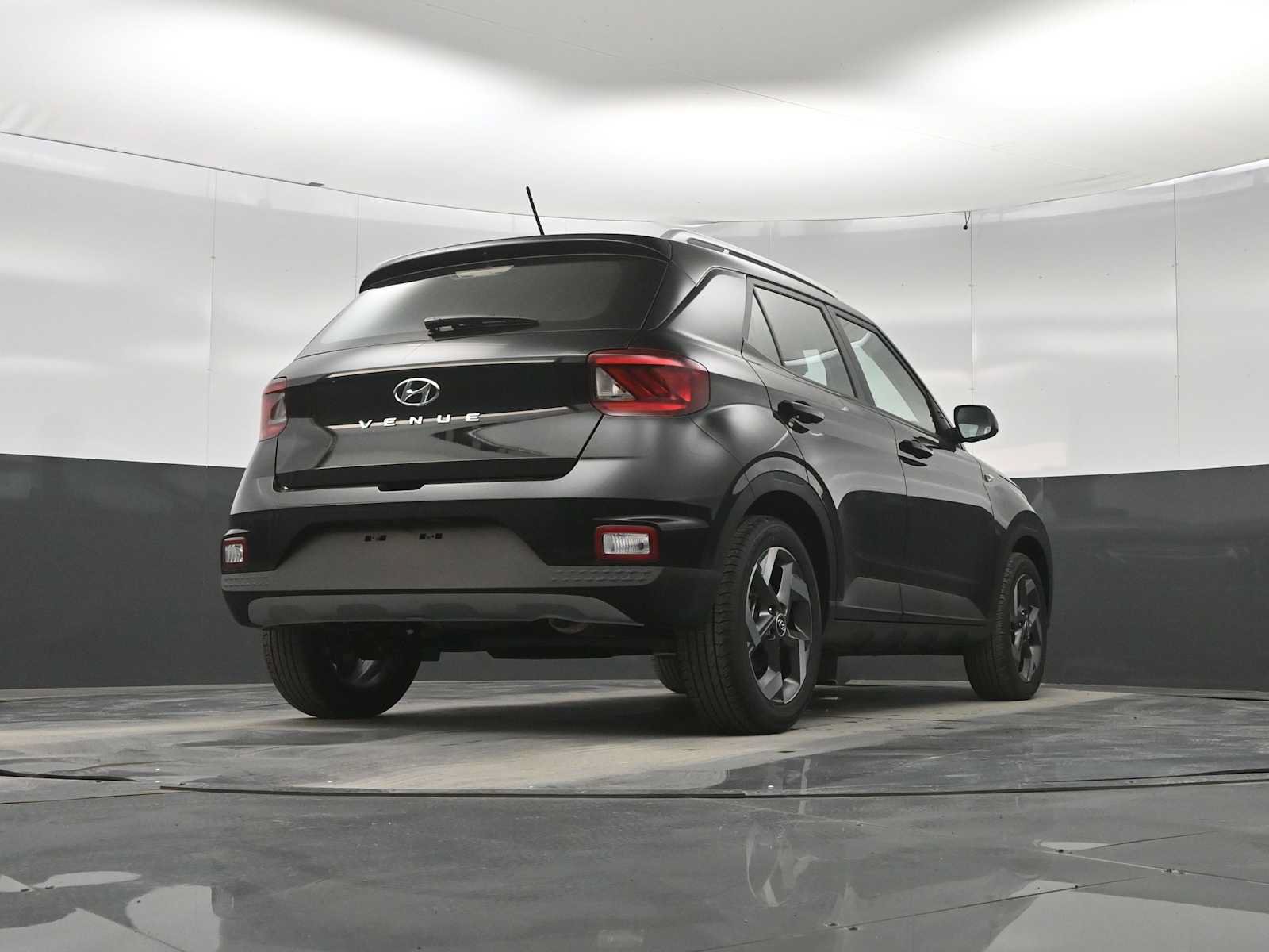 New 2026 Hyundai Venue SEL FWD image 34