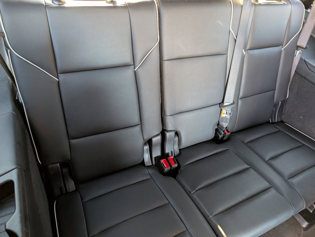 Certified 2025 Cadillac Escalade Premium Luxury image 21