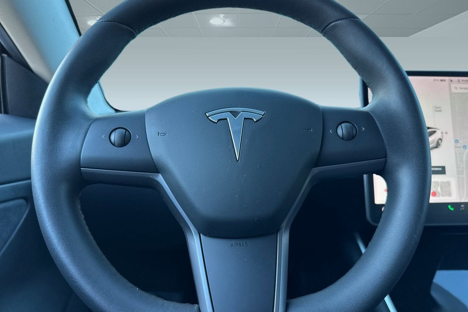 Used 2020 Tesla Model 3 Standard Range image 17