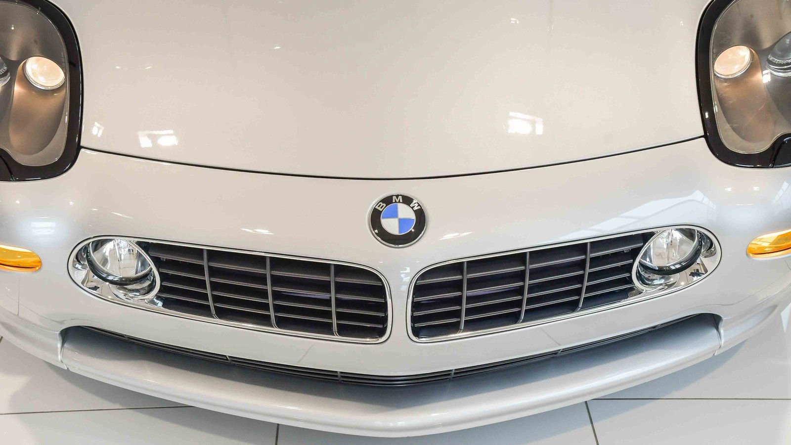 Used 2002 BMW Z8 image 7