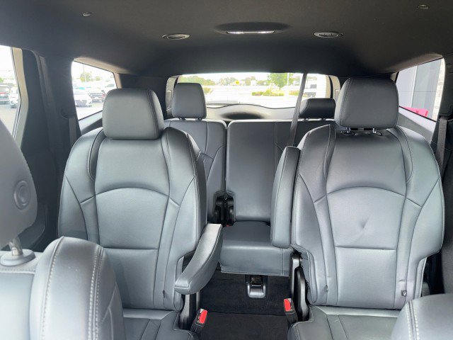 Used 2022 Buick Enclave Premium FWD image 21