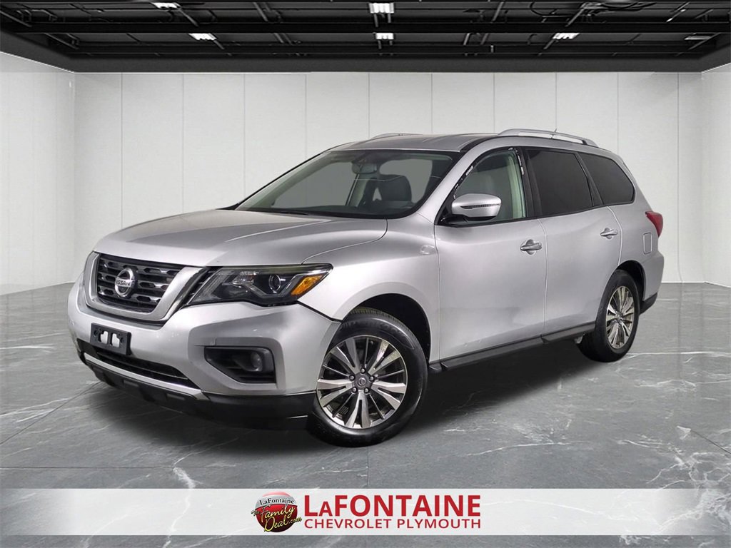 Used 2018 Nissan Pathfinder SV